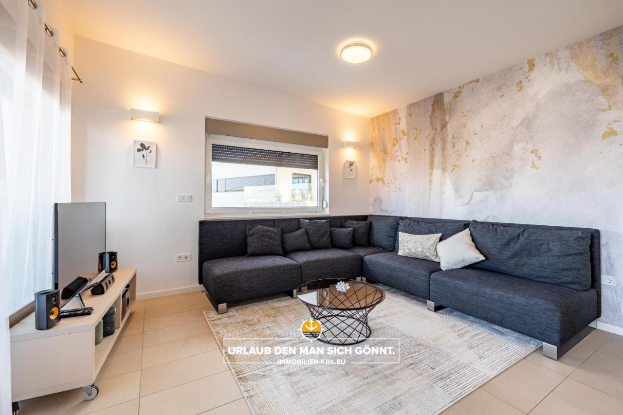 Penthouse Panorama Deluxe In Malinska Appartement Buitenkant foto